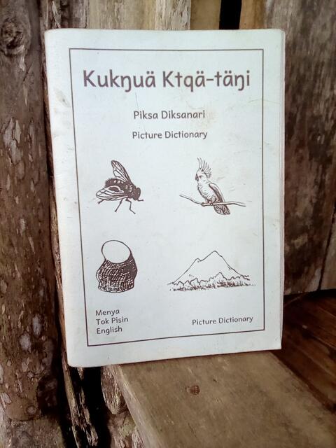 TokPles book to learn and read in Menya